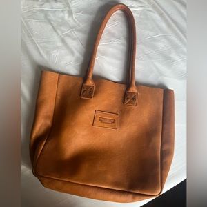 Parker Clay Merkato Signature Tote